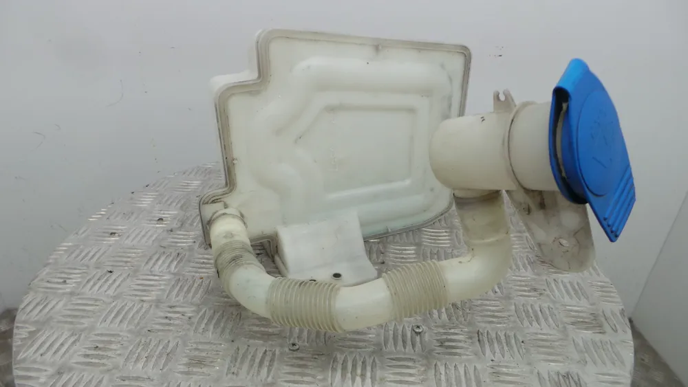 Windshield washer tank
