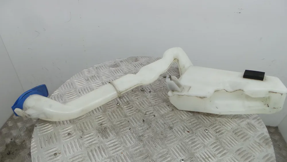 Windshield washer tank