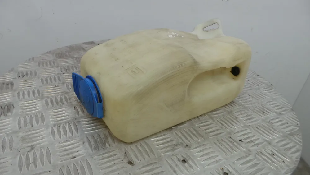 Windshield washer tank