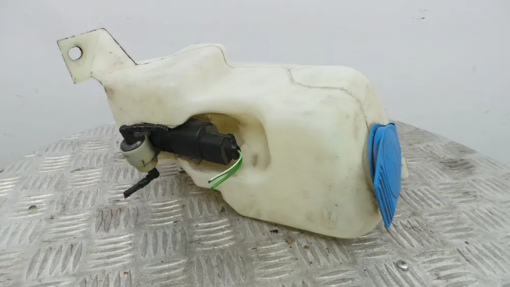 Windshield washer tank