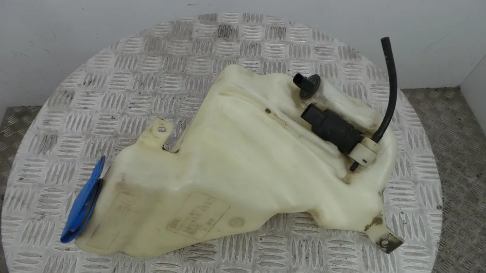Windshield washer tank
