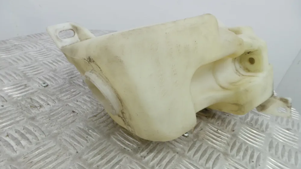 Windshield washer tank