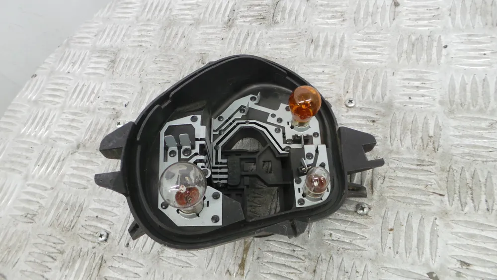 Suporte Lampadas Tras Direito