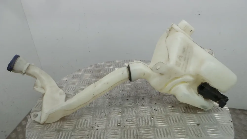 Windshield washer tank
