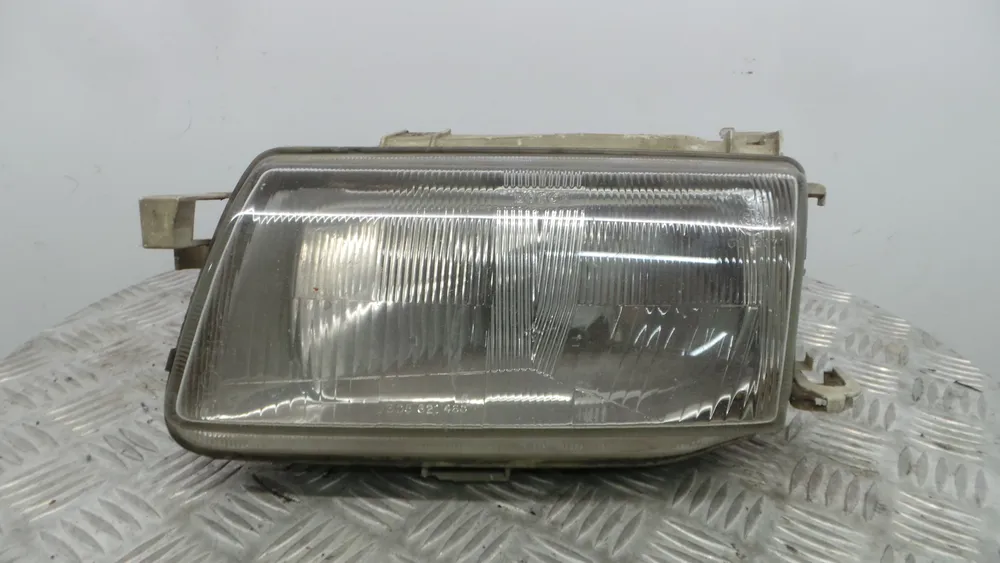 Ótica / Farol Esquerdo