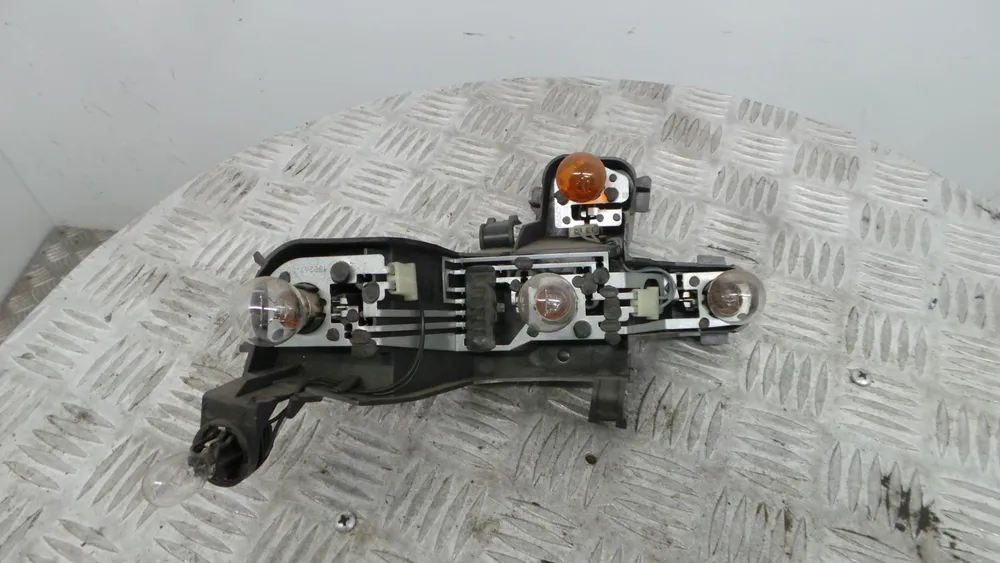 Suporte Lampadas Tras Direito