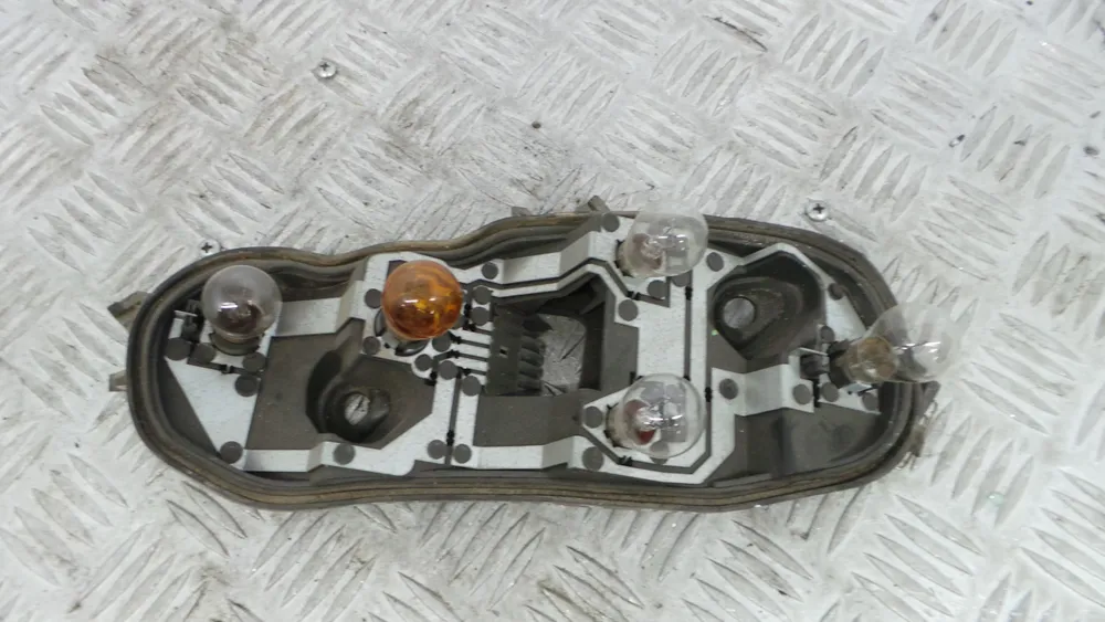 Suporte Lampadas Tras Direito