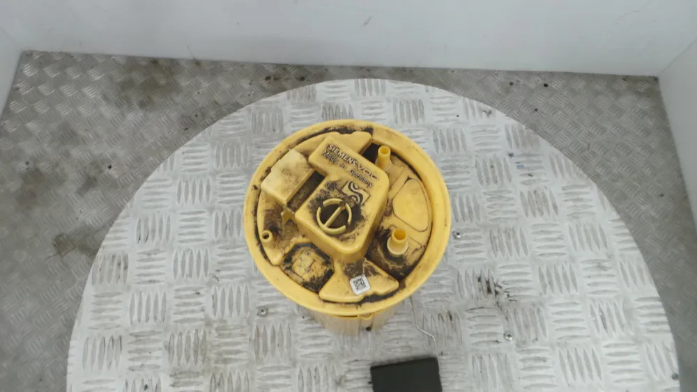Flotador de combustible