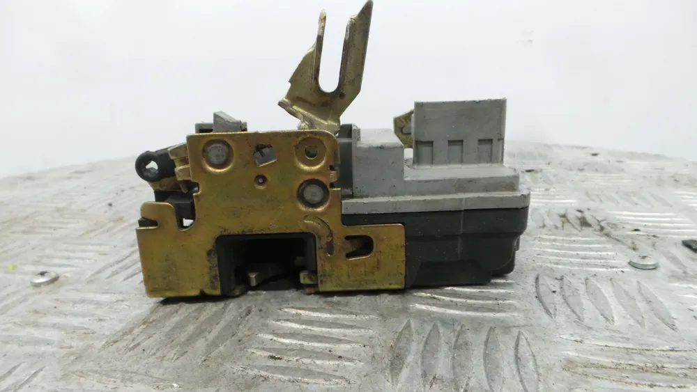 Front Right Door Lock