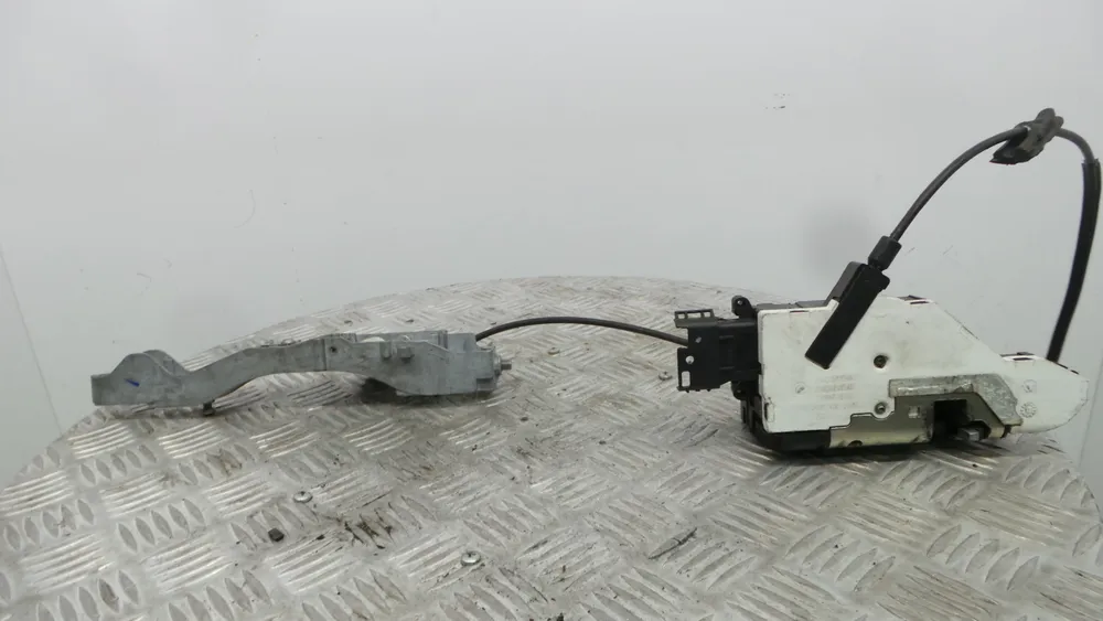 Front Right Door Lock