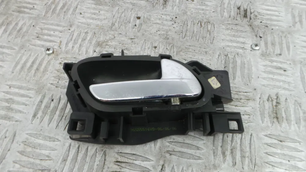 Puxador Interior Frente Direita