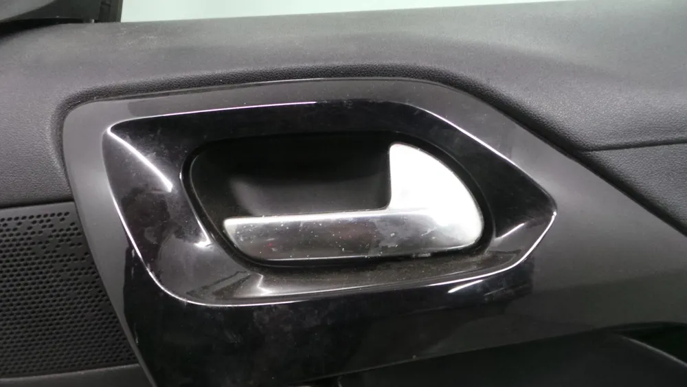 Puxador Interior Frente Direita
