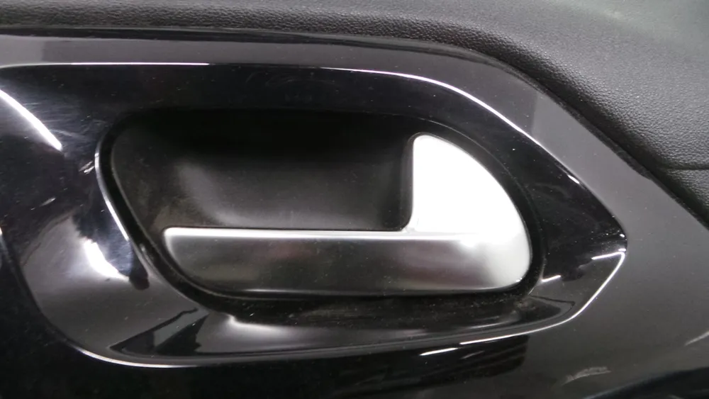 Puxador Interior Frente Direita