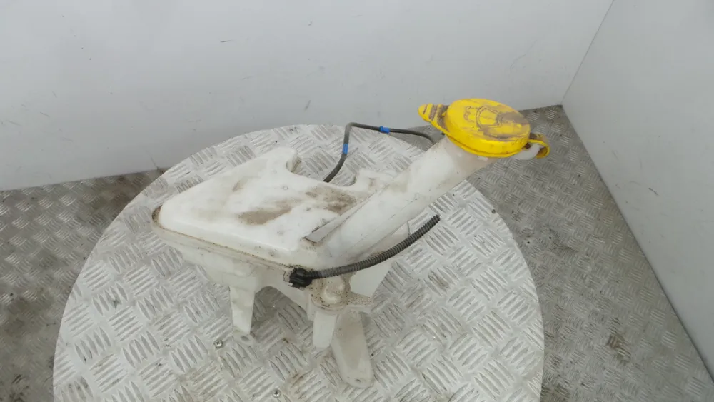 Windshield washer tank