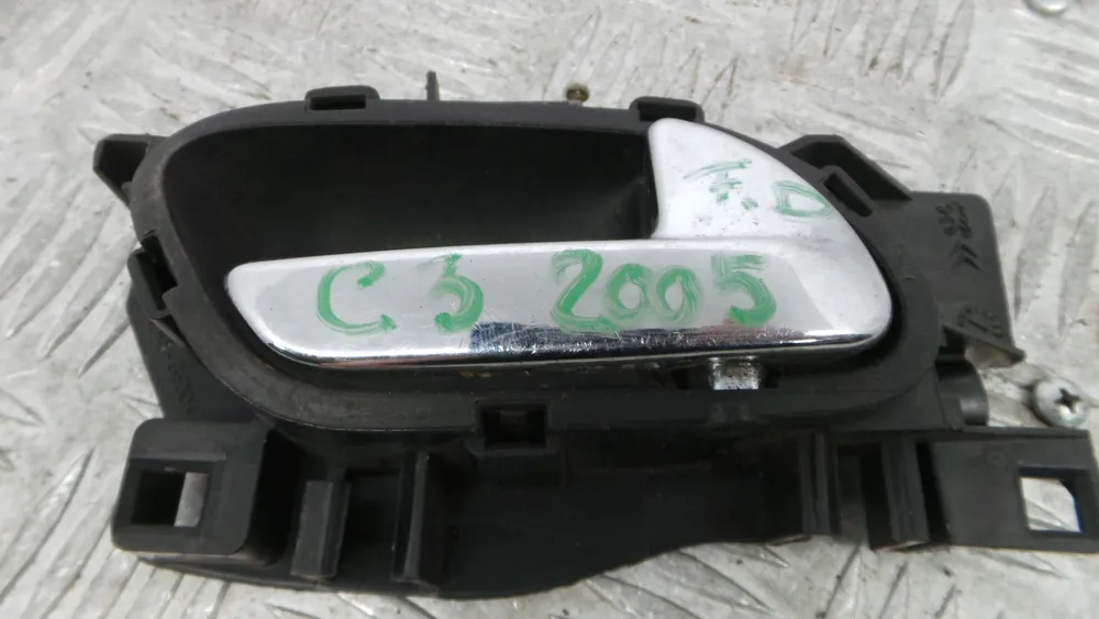 Puxador Interior Frente Direita
