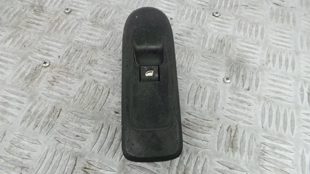 Comando / Botão / Interruptor Vidros Frente Direito