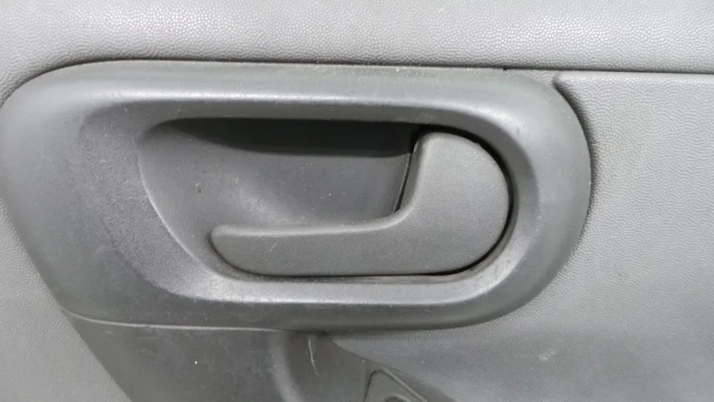 Puxador Interior Frente Direita