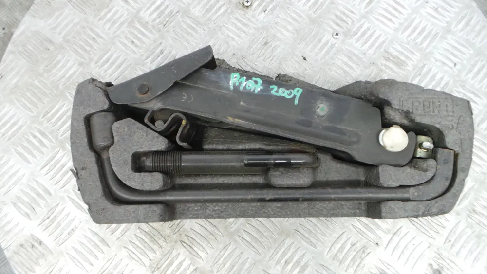Kit Pneu Suplente