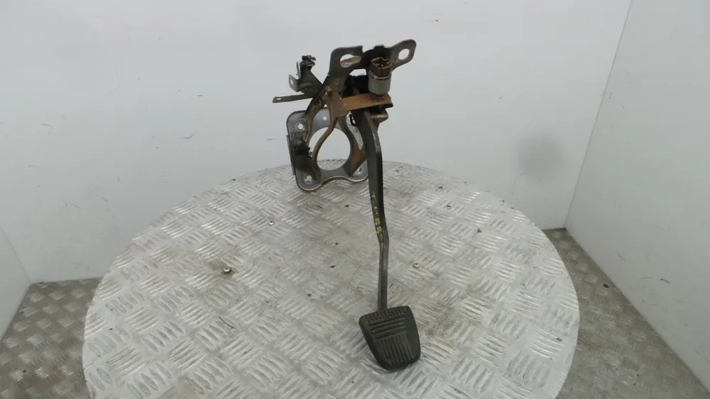Pedal da Embraiagem
