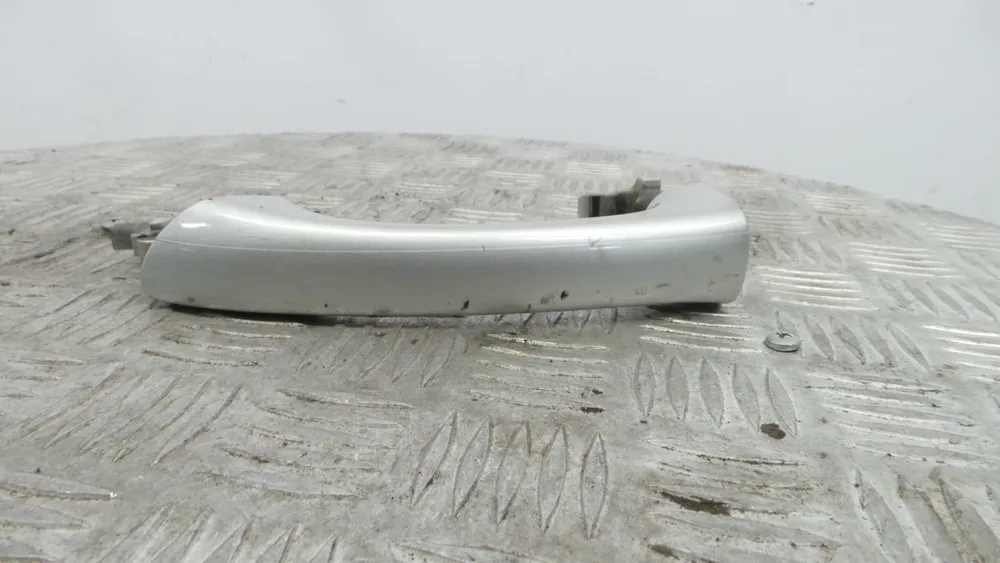 Exterior Right front door handle