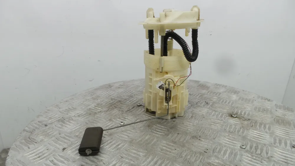 Fuel float