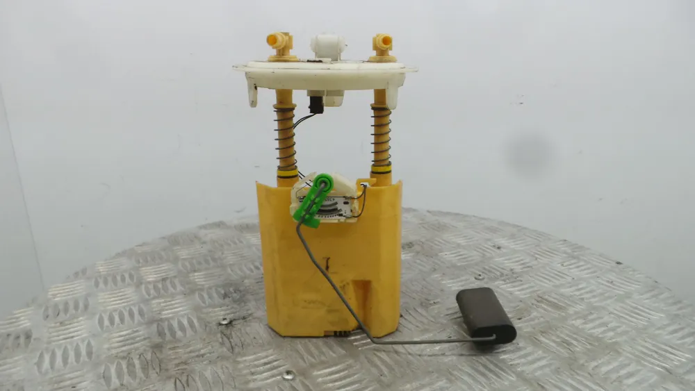 Flotador de combustible