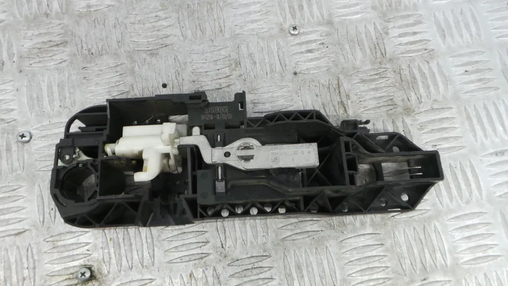 Exterior Right front door handle
