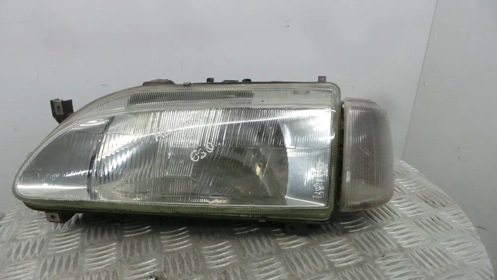Ótica / Farol Esquerdo