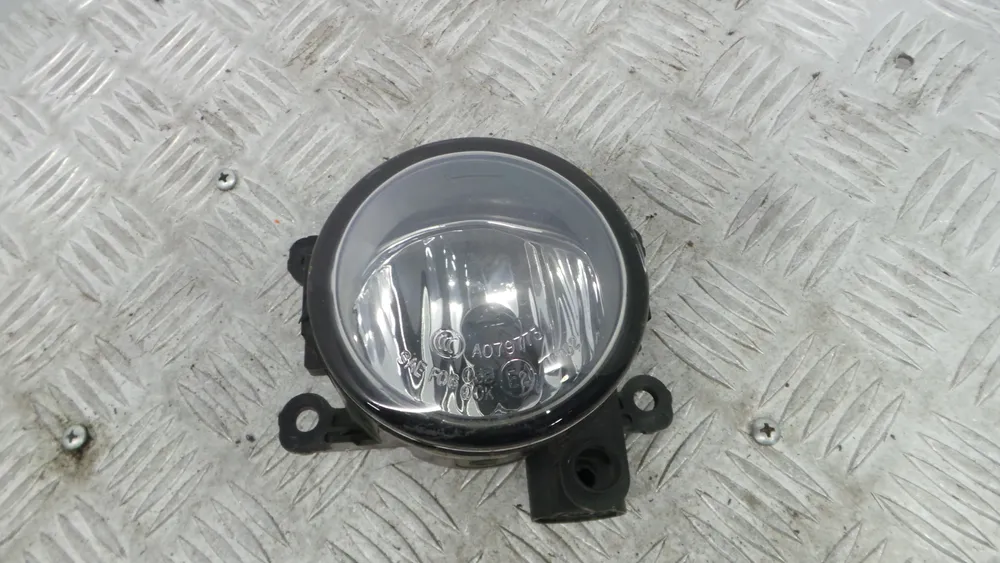Farol Nevoeiro Frente Direito