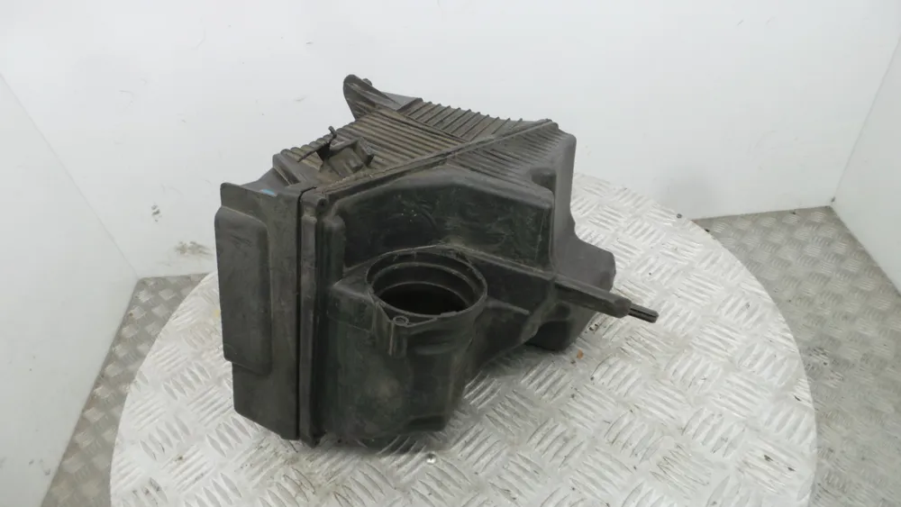 Air filter box