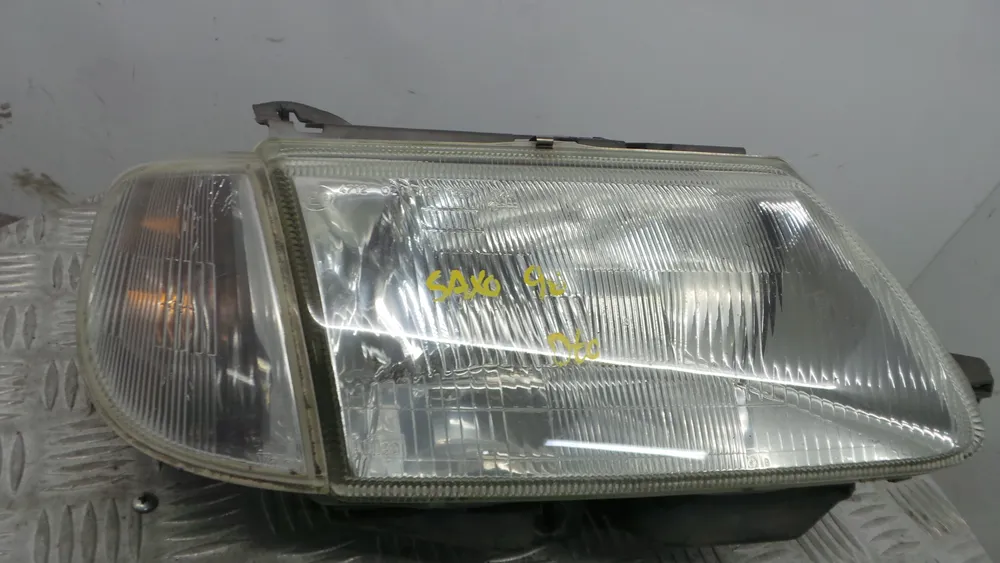 Ótica / Farol Direito