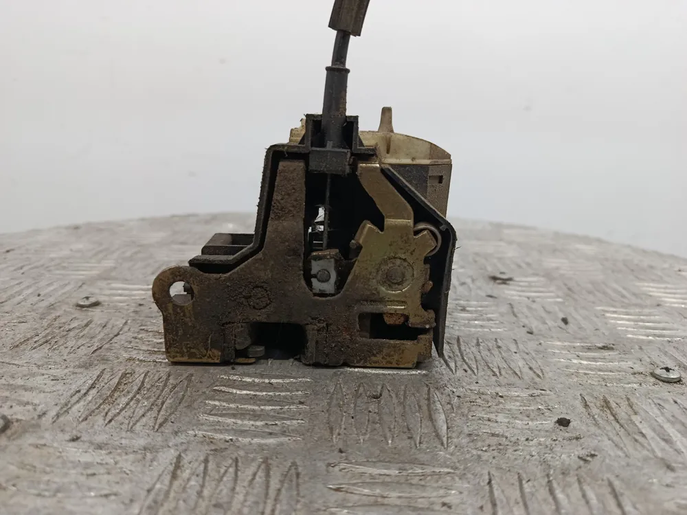 Fechadura / Fecho Porta Direito