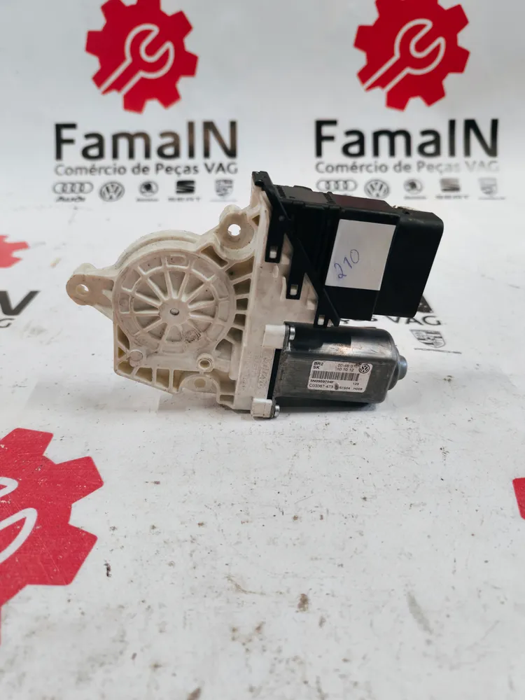 Right Rear  Door Window Regulator Motor
