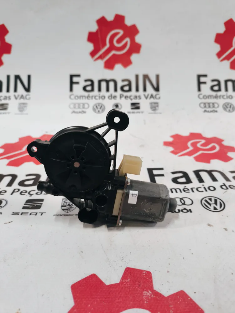 Front Right Door Window Regulator Motor