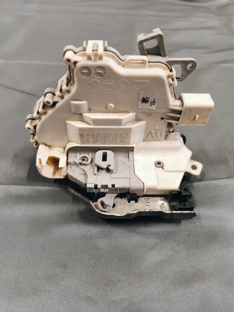 Front Right Door Lock