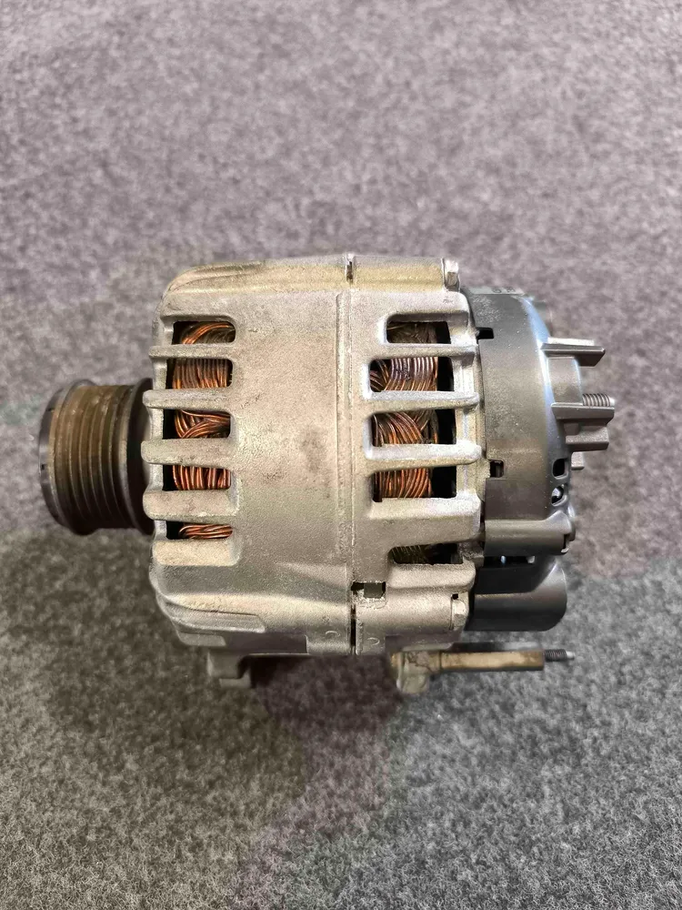 Alternador
