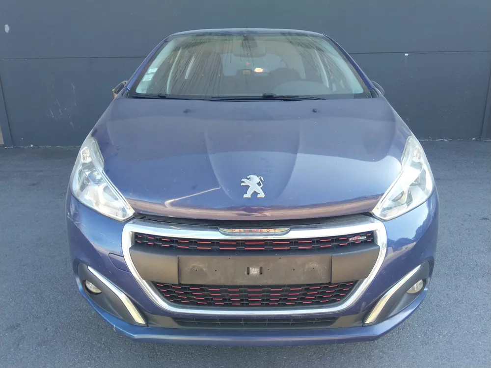 PEUGEOT 208 I