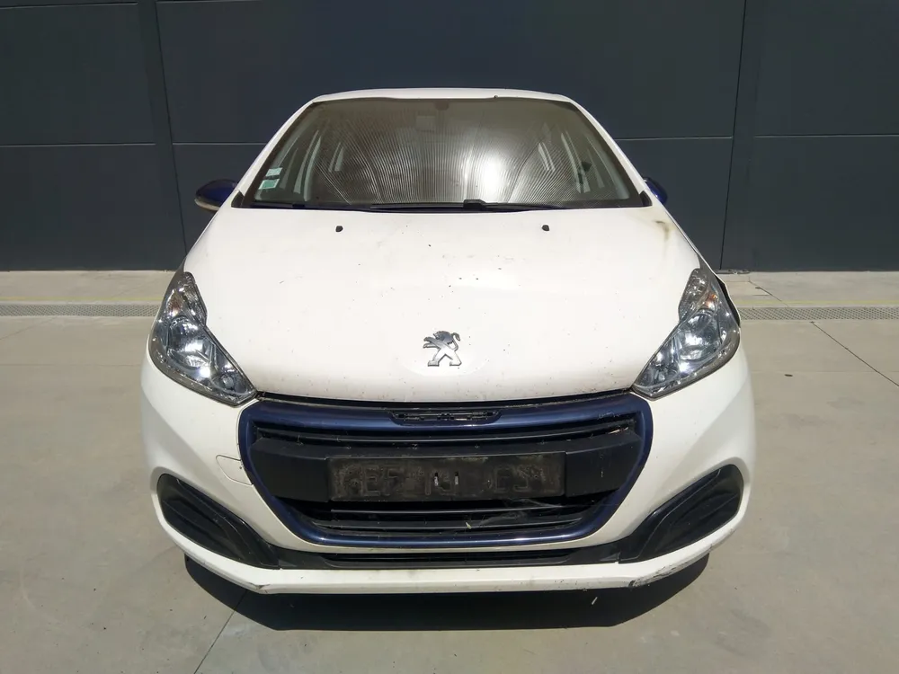 PEUGEOT 208 I