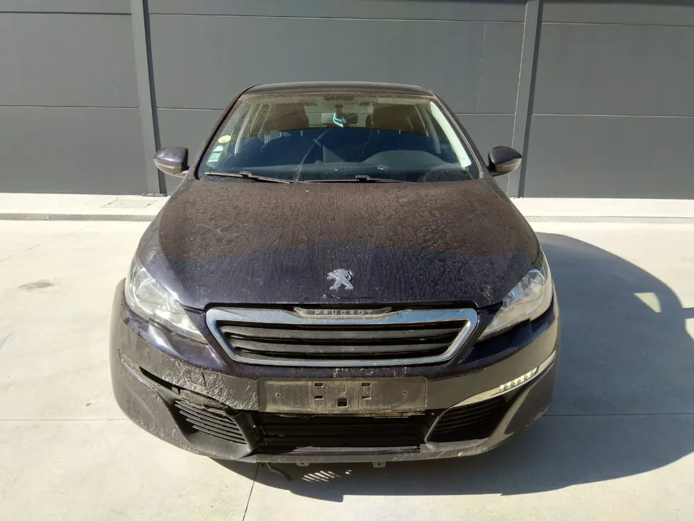 PEUGEOT 308 II