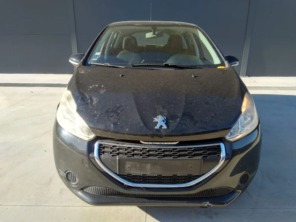 PEUGEOT 208 I