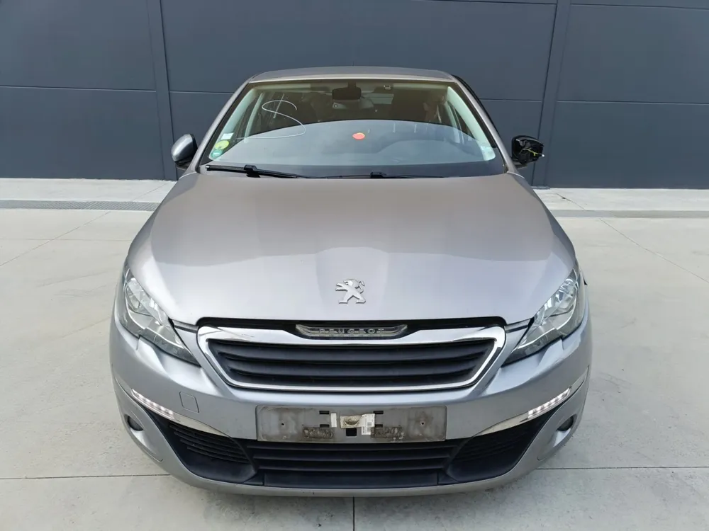 PEUGEOT 308 II