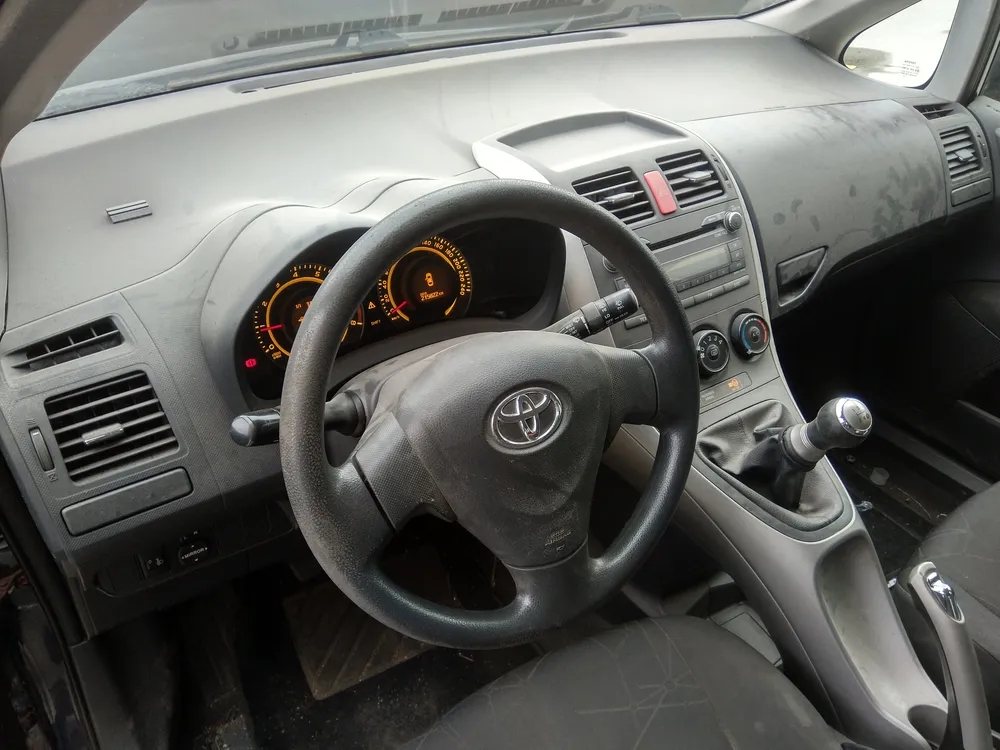 TOYOTA AURIS 1.4 (ZZE150_, ZZE150R) (71 kW / 97 cv) [03.2007 - 09.2012] (2008)