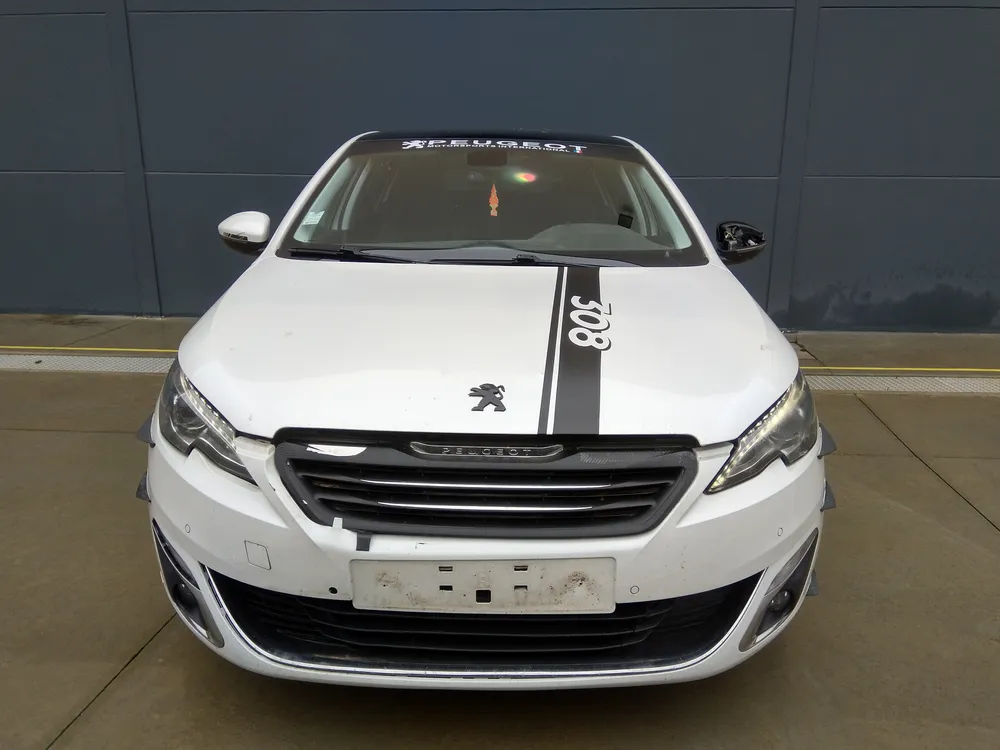 PEUGEOT 308 II