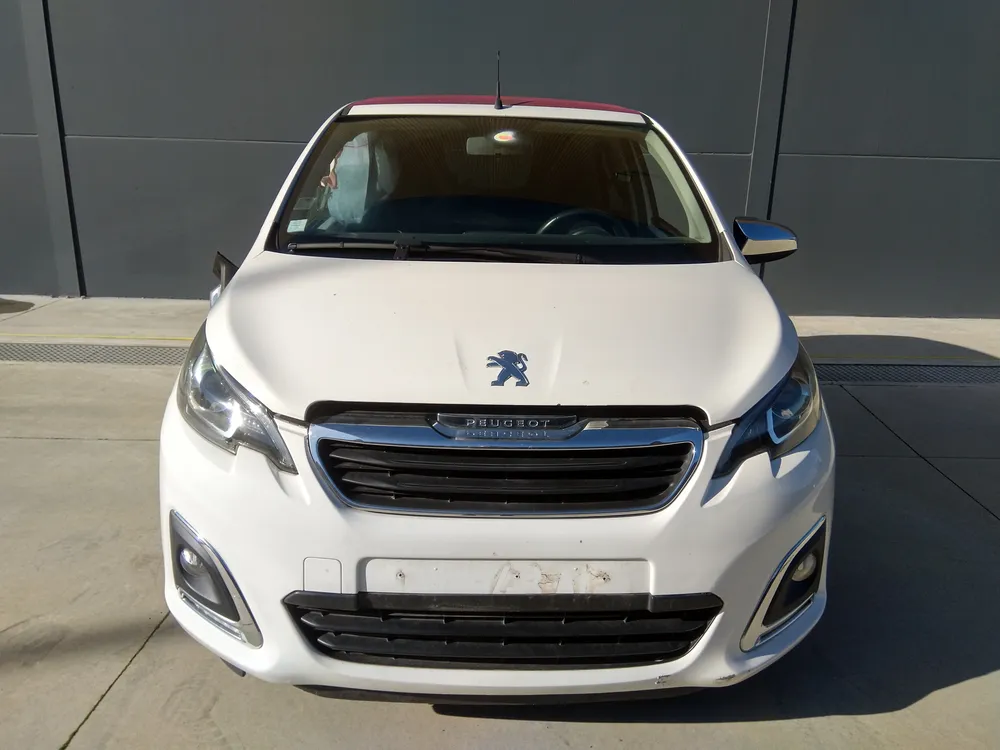 PEUGEOT