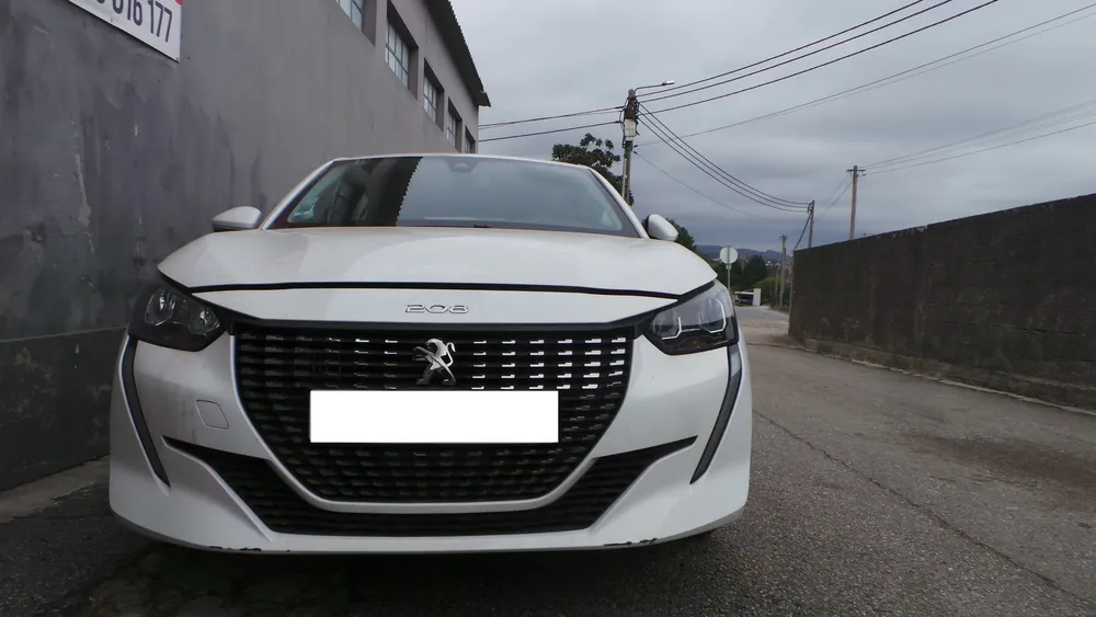 PEUGEOT 208 II