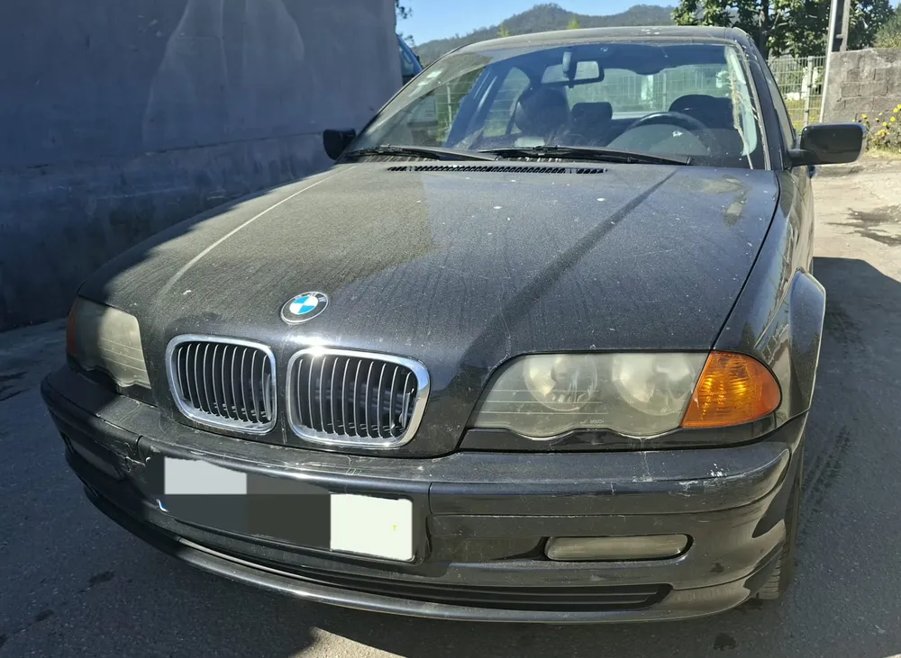 BMW BMW #SERIE-3