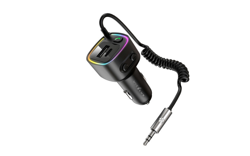 PD30W FM/In-Car Charger With Aux FM6