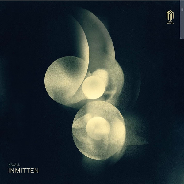 KAVALL — INMITTEN