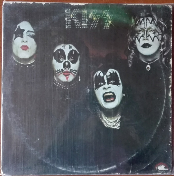 Kiss — Kiss