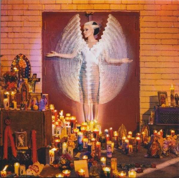 DAPHNE GUINNESS — REVELATIONS